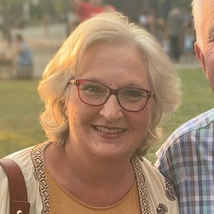 Meet your Posher, Lori